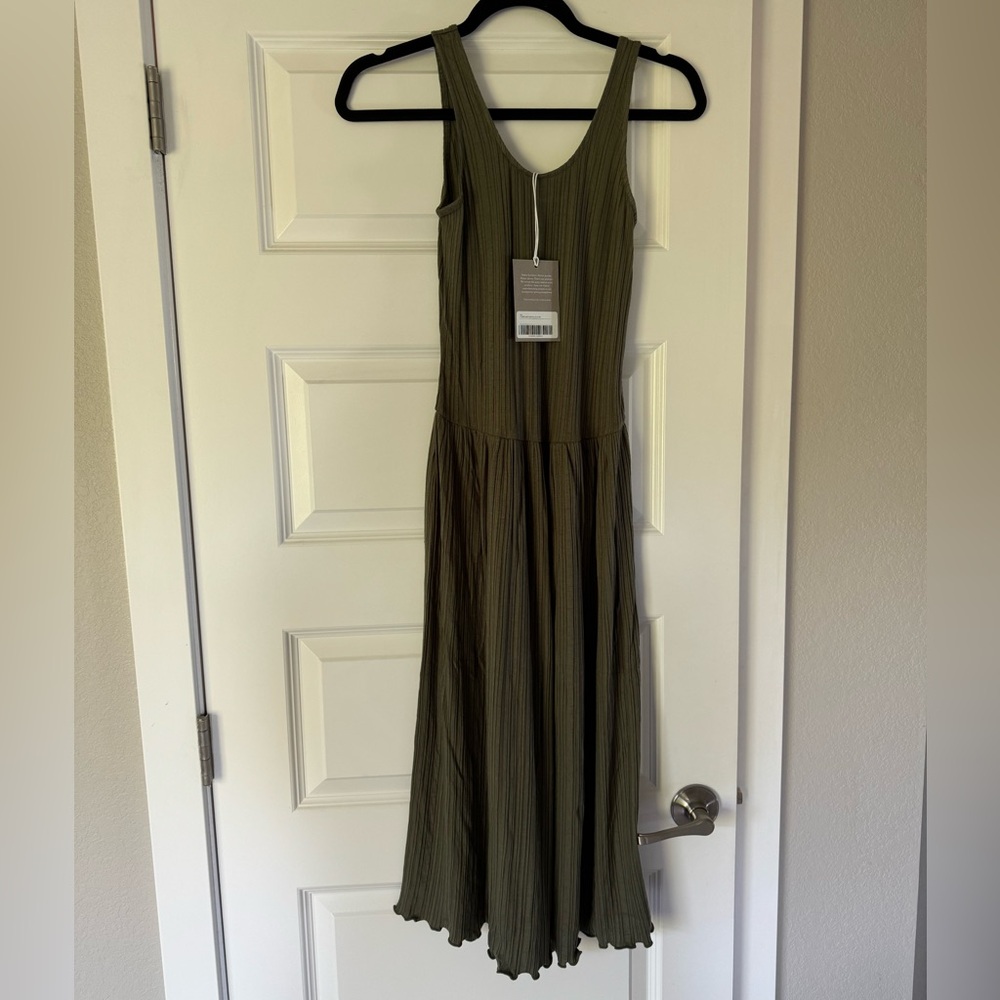 NWT! Everlane: The Rib Soft Knit Scoop-Neck Dress - Picture 3 of 5